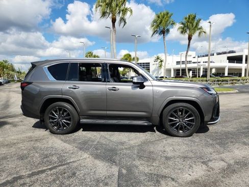Used 2023 Lexus LX 600 F Sport image 8