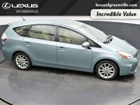 Used 2014 Toyota Prius V Five image 19