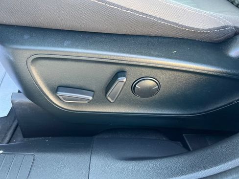 Used 2022 Ford Escape SE AWD/4WD image 13