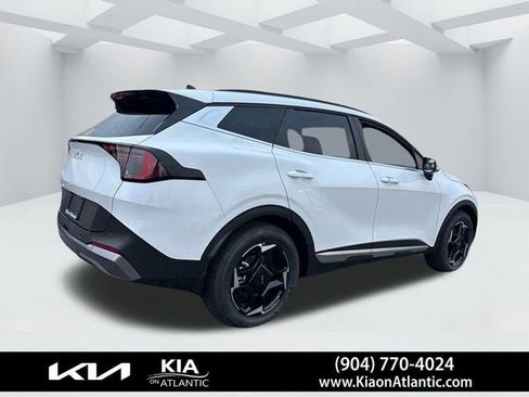 New 2026 Kia Sportage EX w/ EX Panorama Roof Package FWD image 9
