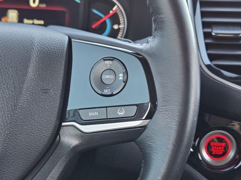 Used 2020 Honda Pilot Touring image 29