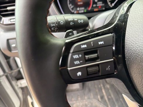 Used 2025 Honda Pilot TrailSport image 20