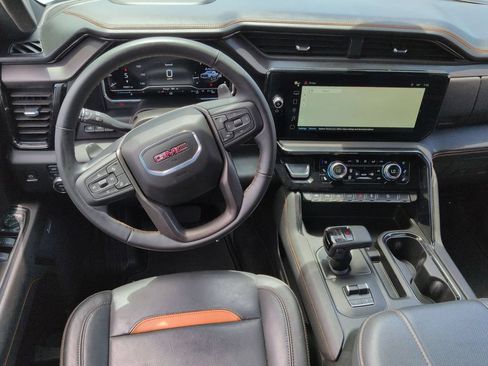 Used 2024 GMC Sierra 1500 AT4 w/ Technology Package AWD/4WD image 22