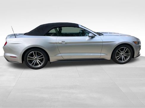 Used 2015 Ford Mustang Premium RWD image 23