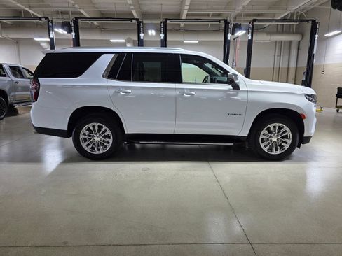 Used 2023 Chevrolet Tahoe Premier AWD/4WD image 8