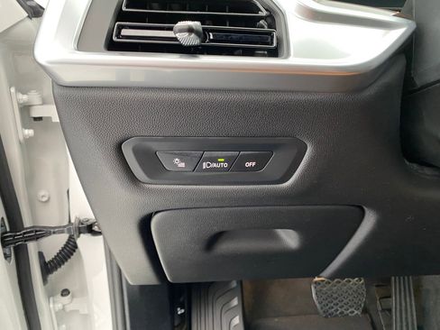 New 2026 BMW X5 xDrive40i w/ Climate Comfort Package image 24