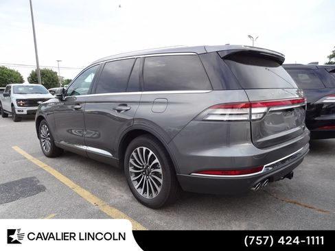 Used 2023 Lincoln Aviator Reserve w/ Elements Package Plus RWD image 5