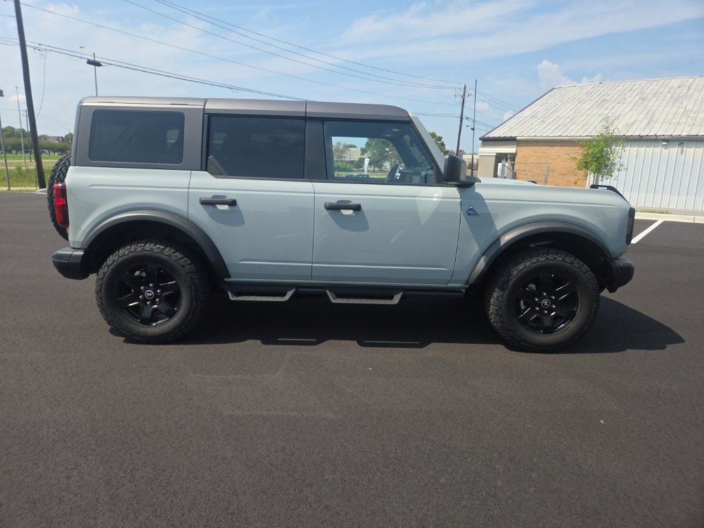 Used 2023 Ford Bronco Black Diamond AWD/4WD image 15