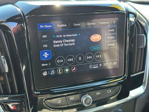 Used 2023 Chevrolet Traverse LT image 27