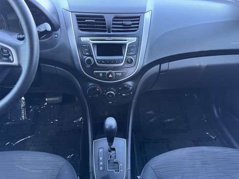 Used 2015 Hyundai Accent GS FWD image 17