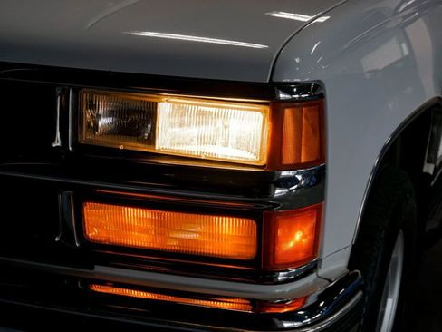 Used 1998 Chevrolet Silverado 1500 4x4 Regular Cab w/ Preferred Equipment Group 2 image 69