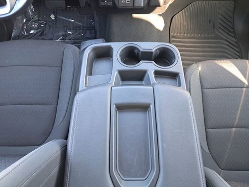 Used 2023 GMC Sierra 2500 SLE w/ SLE Value Package; image 18