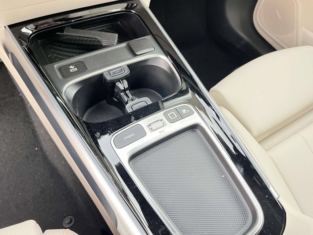 Certified 2026 Mercedes-Benz GLB 250 4MATIC image 20