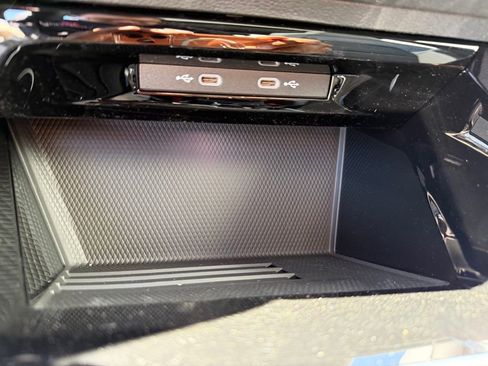 New 2026 Volkswagen GTI SE FWD image 24