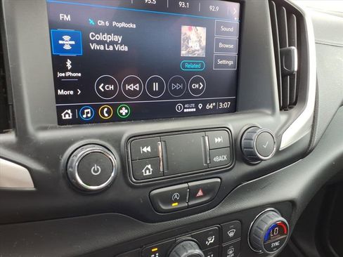 Used 2022 GMC Terrain SLT w/ Tech Package image 23