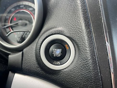 Used 2018 Dodge Journey SXT w/ Connectivity Group FWD image 21