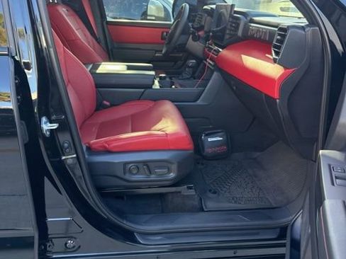 Used 2025 Toyota Tundra TRD Pro AWD/4WD image 7