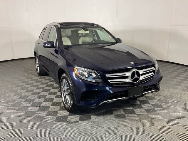Used 2016 Mercedes-Benz GLC 300 4MATIC image 3