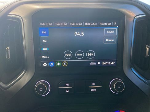 Used 2022 Chevrolet Silverado 1500 RST image 2