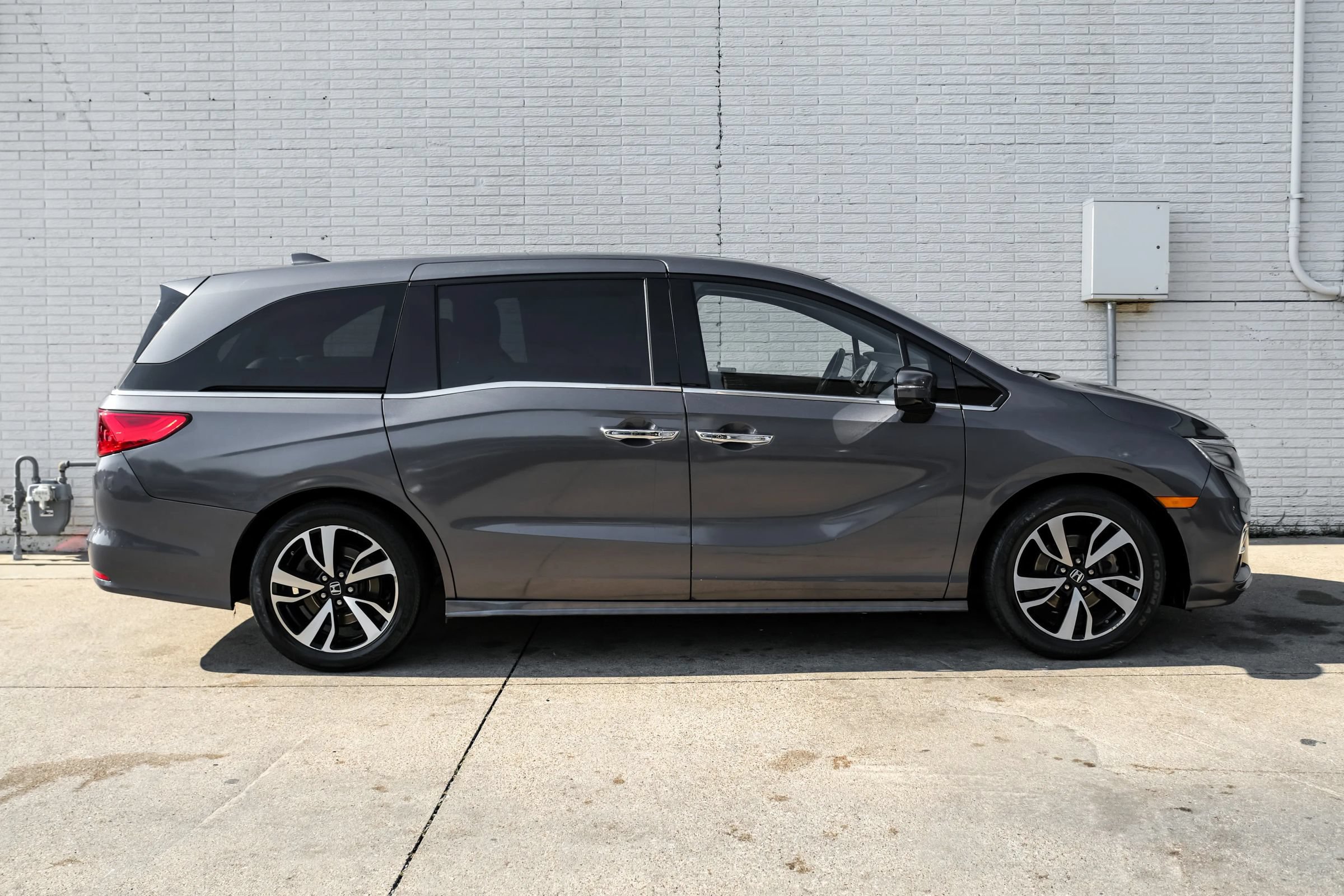 Used 2019 Honda Odyssey Elite image 7