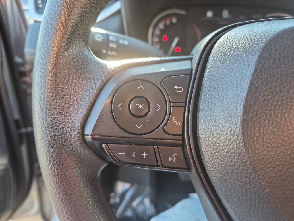Used 2024 Toyota RAV4 XLE AWD/4WD image 18