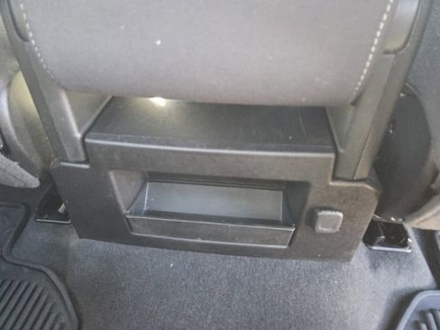 Used 2019 GMC Sierra 1500 SLE w/ SLE Value Package image 11