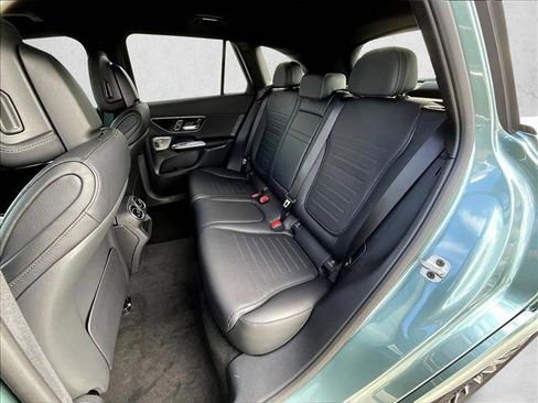 Used 2026 Mercedes-Benz GLC 300 GLC 300 image 10