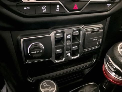 Used 2021 Jeep Wrangler Unlimited Sport AWD/4WD image 34