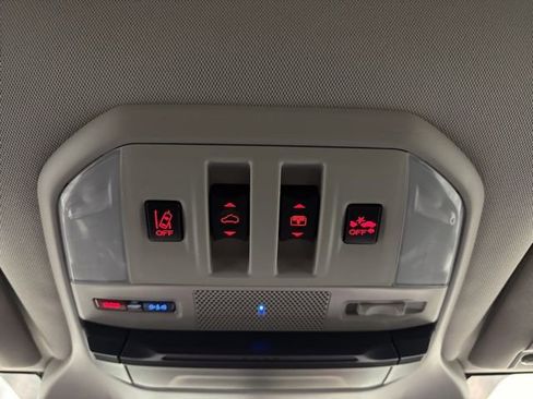 Certified 2022 Subaru Ascent Limited w/ Technology Package image 24