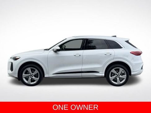 Certified 2025 Audi Q5 Premium Plus w/ Premium Plus AWD/4WD image 5