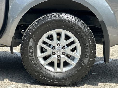 Used 2020 Nissan Frontier SV w/ SV Utility Package RWD image 31