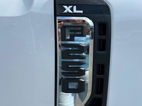 Used 2023 Ford F250 XL w/ XL Driver Assist Package AWD/4WD image 41