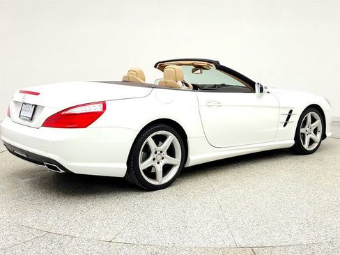 Used 2016 Mercedes-Benz SL 400 w/ Premium I Package image 5