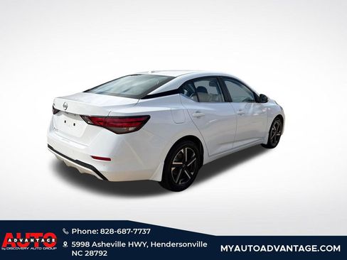 Used 2025 Nissan Sentra SV w/ All-Weather Package FWD image 3