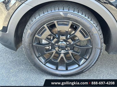 Certified 2021 Kia Telluride EX w/ EX Premium Package AWD/4WD image 7