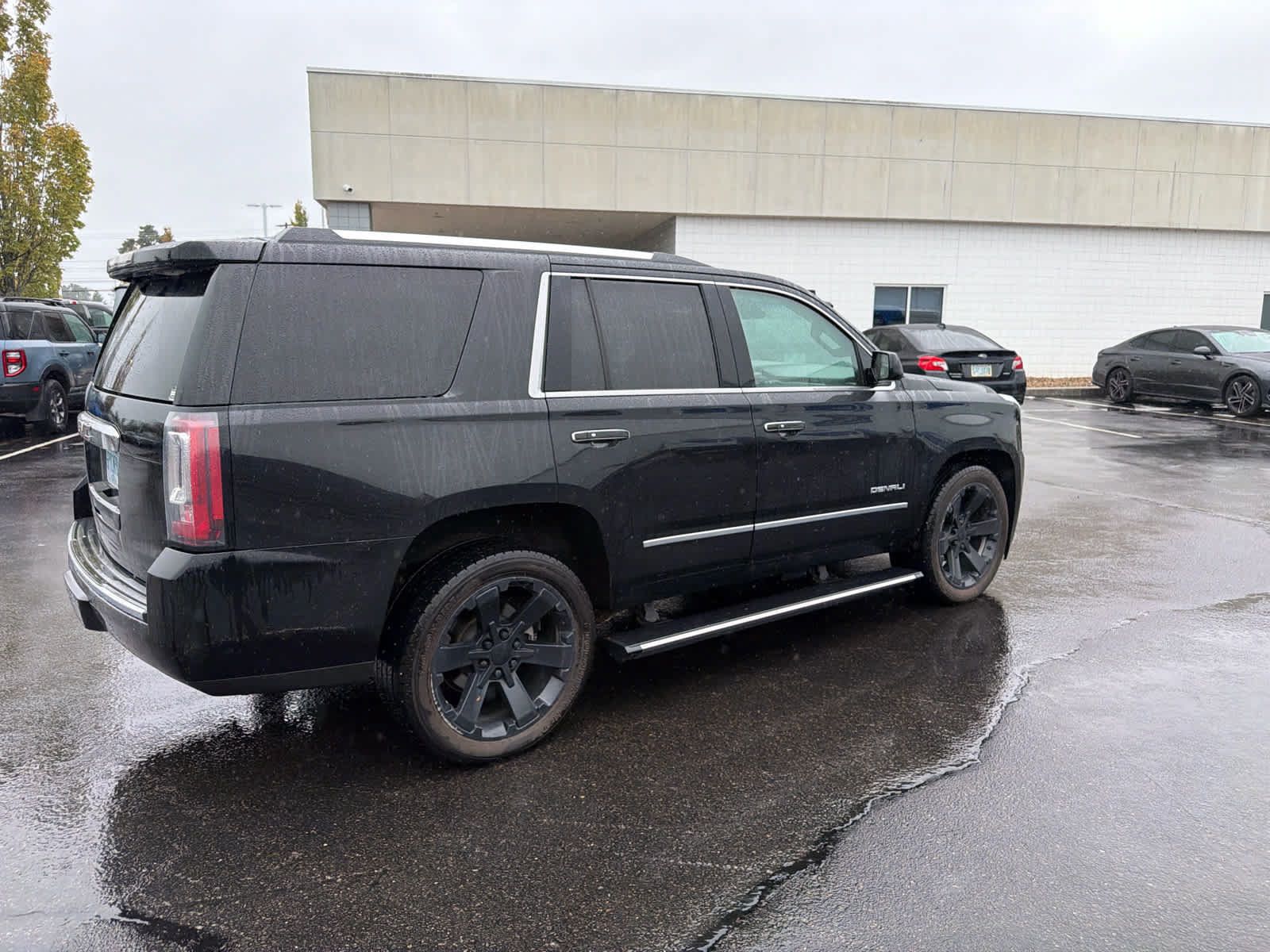 Used 2018 GMC Yukon Denali AWD/4WD image 8
