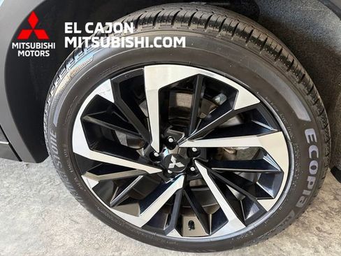 Used 2024 Mitsubishi Outlander SEL AWD/4WD image 7