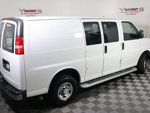 Used 2023 Chevrolet Express 2500 w/ Driver Convenience Package image 7