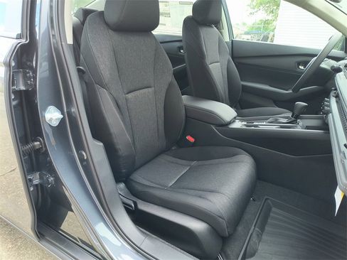 New 2025 Honda Accord LX image 11