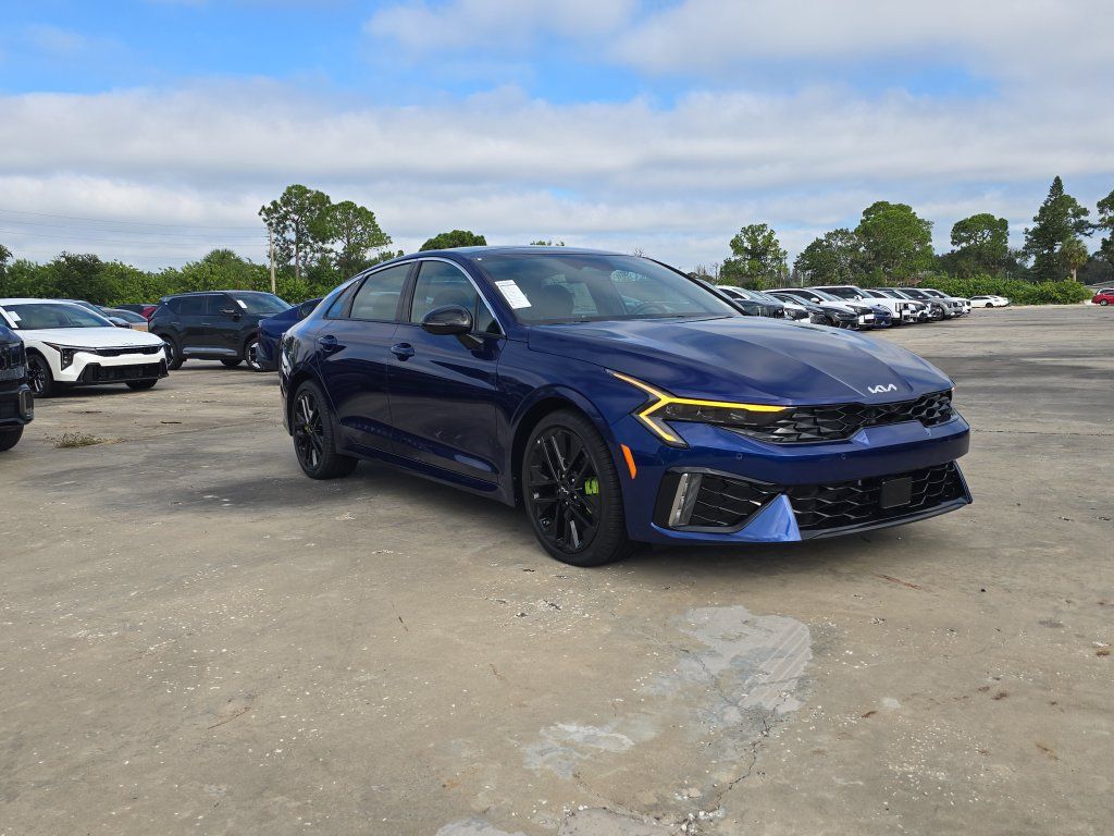 New 2027 Kia K5 GT FWD image 2