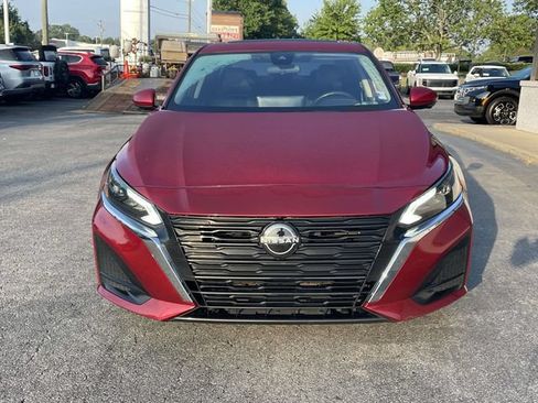Used 2023 Nissan Altima 2.5 SL AWD/4WD image 2