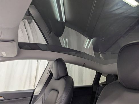 Used 2023 Tesla Model Y Long Range image 14