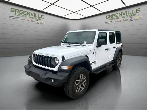 Used 2025 Jeep Wrangler Unlimited Sport AWD/4WD image 1