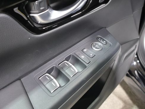 Used 2024 Honda CR-V EX-L image 14