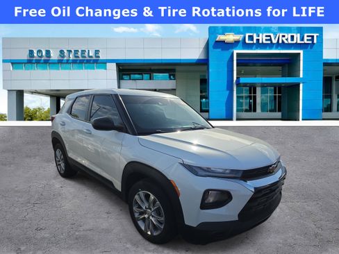 Used 2021 Chevrolet TrailBlazer LS FWD image 1