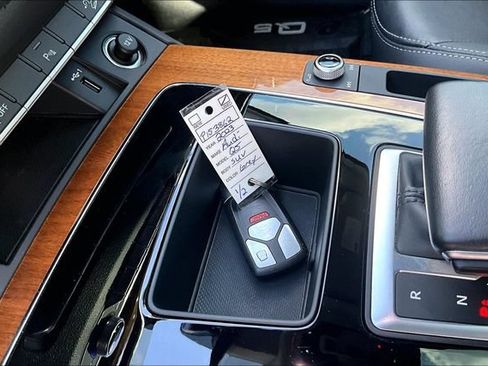 Used 2023 Audi Q5 2.0T Premium Plus w/ Premium Plus Package AWD/4WD image 10
