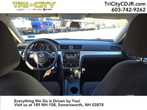 Used 2016 Volkswagen Passat 1.8T S image 23