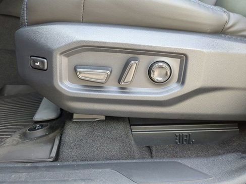 New 2025 Toyota Tundra Platinum image 19