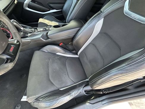 Used 2021 Chevrolet Camaro SS RWD image 16
