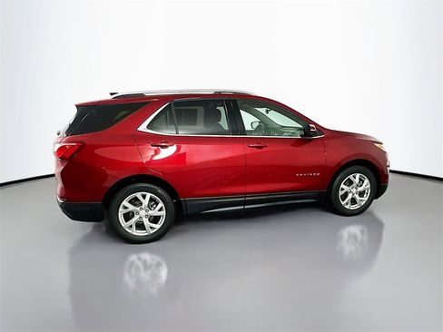 Used 2018 Chevrolet Equinox LT image 8